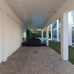 4 Rooms, Swiming Pool Pink