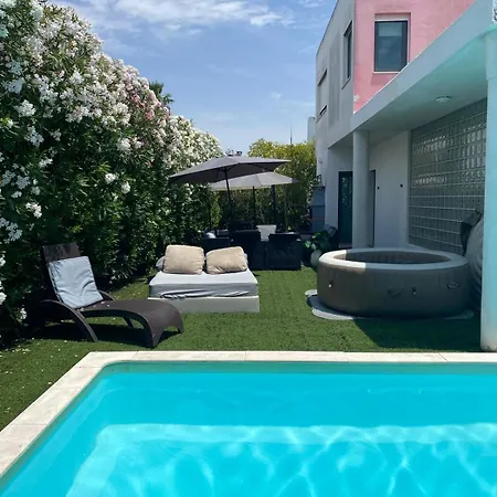 Villa 4 Rooms, Swiming Pool Pink